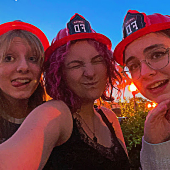 Meet your Posher, Pebble - Picture 1 of 1